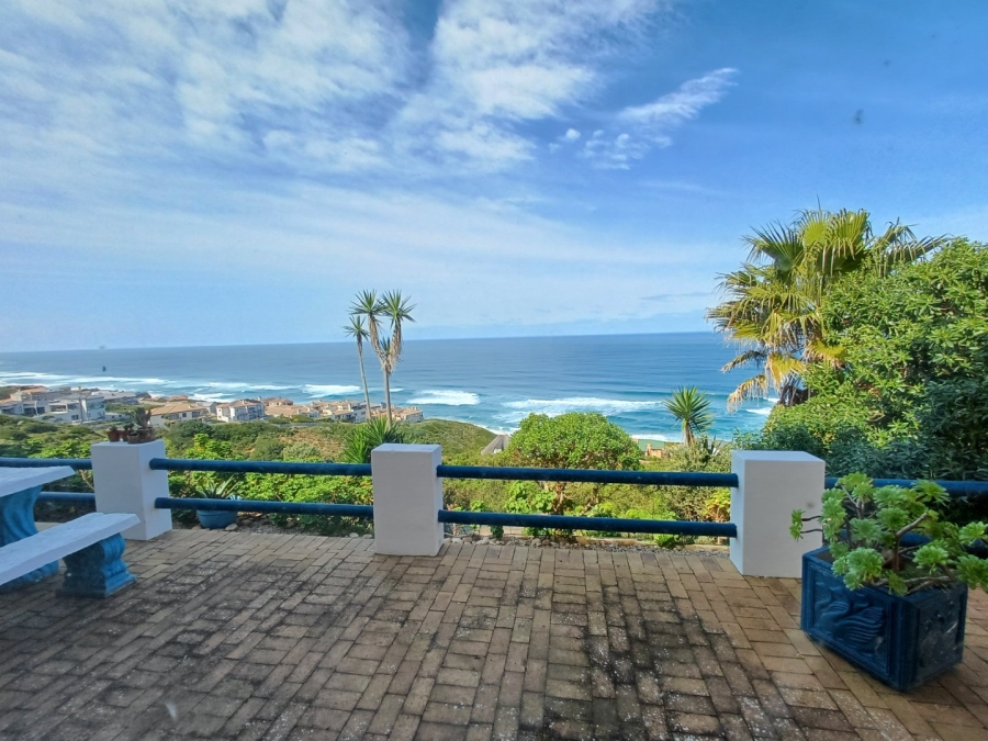 5 Bedroom Property for Sale in Dana Bay Western Cape